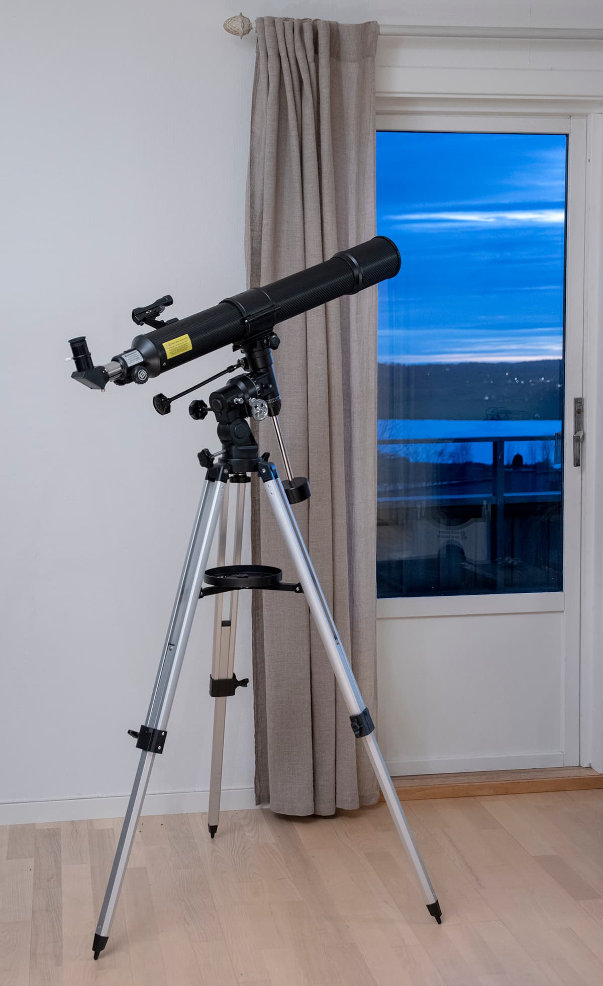 Bresser Quasar 80/900 Refraktor Teleskop med EQ3 Stativ